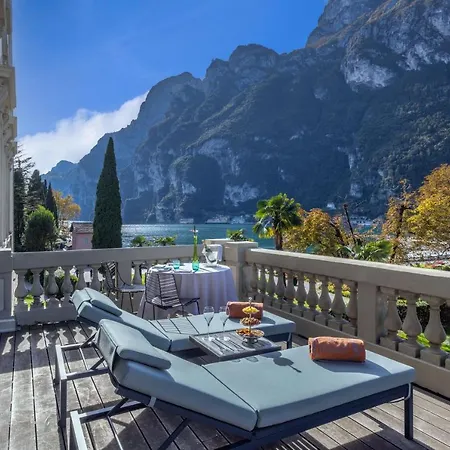 Lido Palace - The Leading Of The World Готель 5*